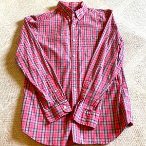 Men’s Vineyard Vines slim fit button up shirt GREAT condition